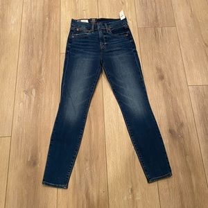 NWT - GAP Skinny jeans 👖